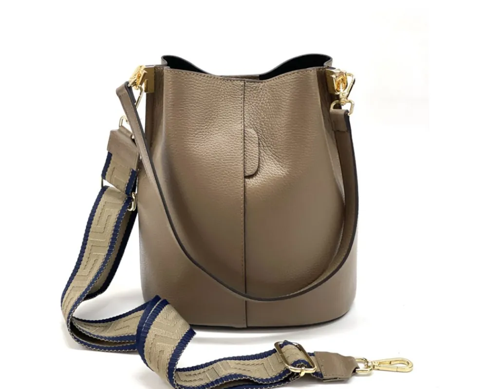Maddalena GM leather bucket bag*Florence Outlet